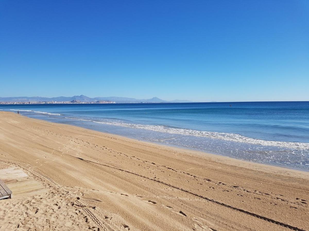 Stunning Sea Views At Just 270 M From The Beach Arenales del Sol Exteriör bild